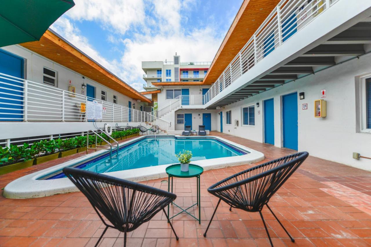 Cozy 1 Bedroom With Pool Steps From The Beach #41 Hollywood Exterior foto